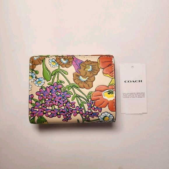 NWT Coach CR394 Eliza Small Wallet With Floral Print Ivory & Multi leather - Picture 2 of 5